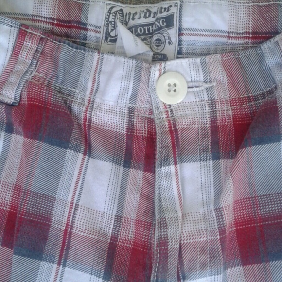 Shorts - Picture 2 of 3